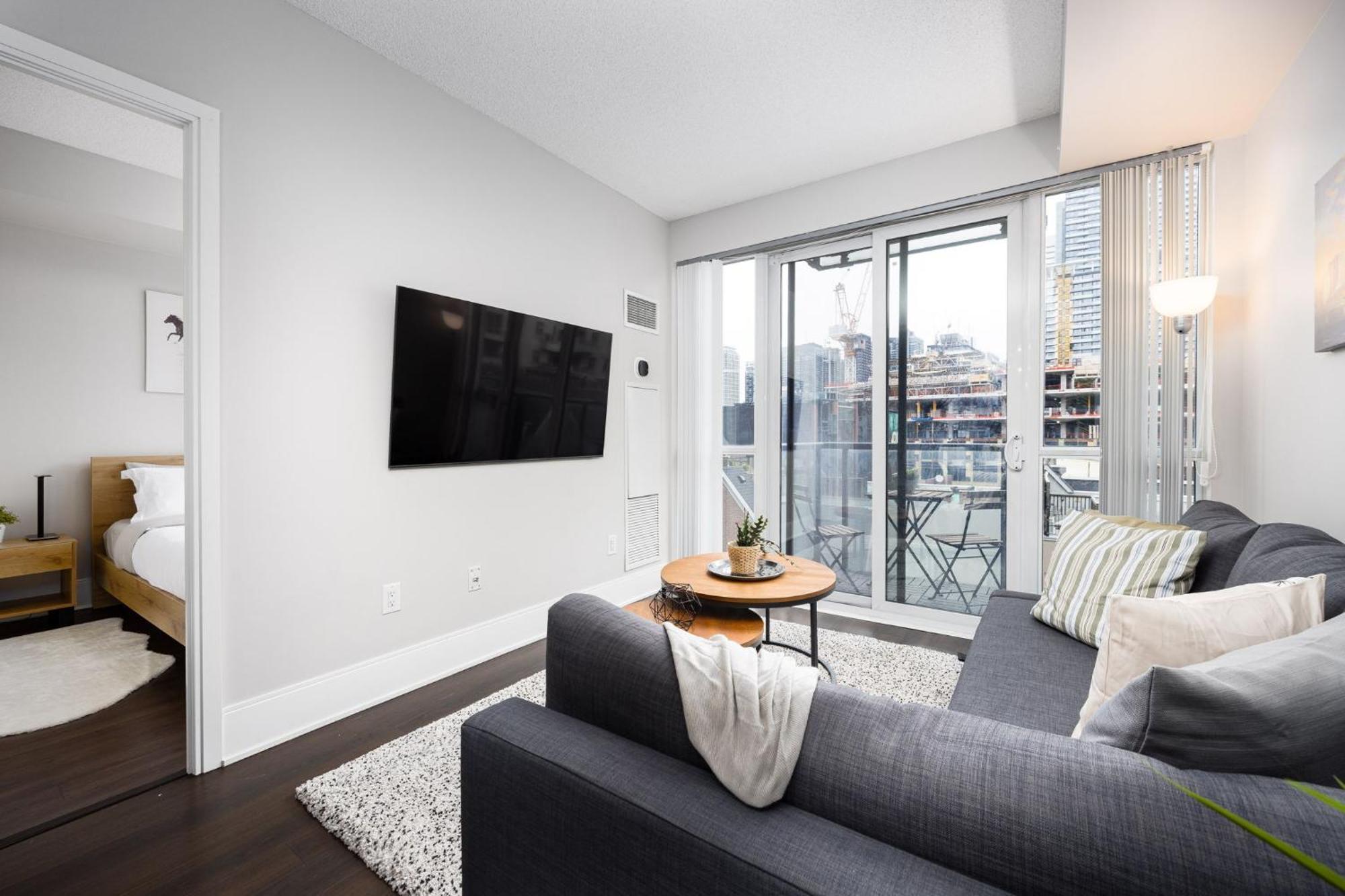 Dwtn Condo Near Cn Tower! W/ Free Parking Τορόντο Εξωτερικό φωτογραφία