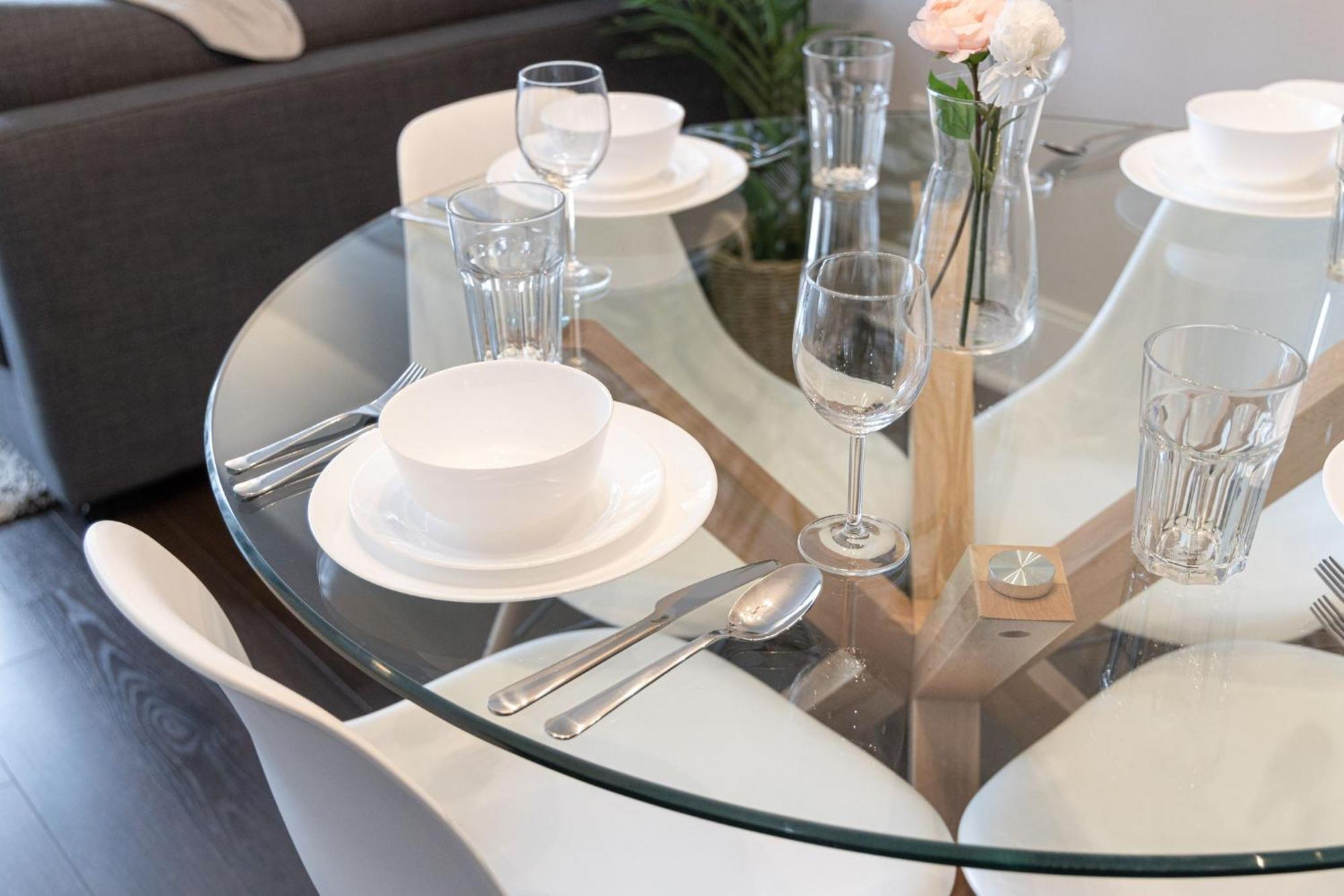Dwtn Condo Near Cn Tower! W/ Free Parking Τορόντο Εξωτερικό φωτογραφία